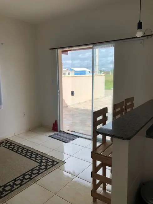 Foto 3 de Casa de Condomínio com 2 quartos à venda, 95m2 em Cabo Frio - RJ