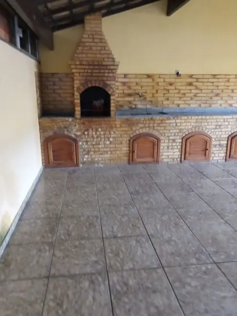 Casa com 4 quartos à venda, 300m2 em Cabo Frio - RJ - imagem 5 Foto 5 de Casa com 4 quartos à venda, 300m2 em Cabo Frio - RJ