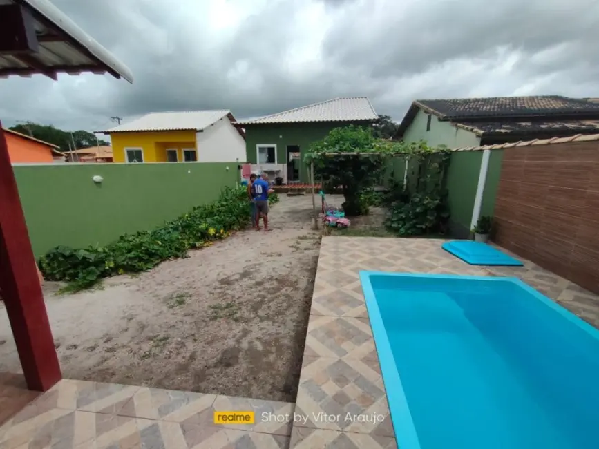 Casa de Condomínio com 3 quartos à venda, 100m2 em Cabo Frio - RJ - imagem 2 Foto 2 de Casa de Condomínio com 3 quartos à venda, 100m2 em Cabo Frio - RJ