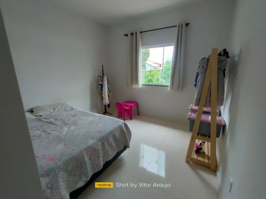 Casa de Condomínio com 3 quartos à venda, 100m2 em Cabo Frio - RJ - imagem 3 Foto 3 de Casa de Condomínio com 3 quartos à venda, 100m2 em Cabo Frio - RJ