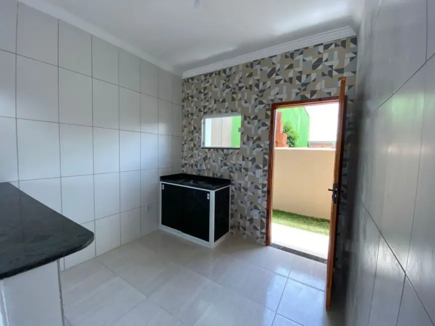 Casa de Condomínio com 2 quartos à venda, 50m2 em Cabo Frio - RJ - imagem 6 Foto 6 de Casa de Condomínio com 2 quartos à venda, 50m2 em Cabo Frio - RJ