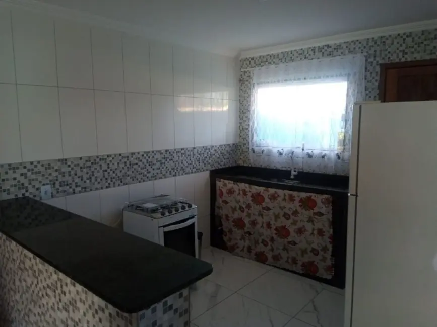 Foto 3 de Casa com 2 quartos à venda, 56m2 em Cabo Frio - RJ