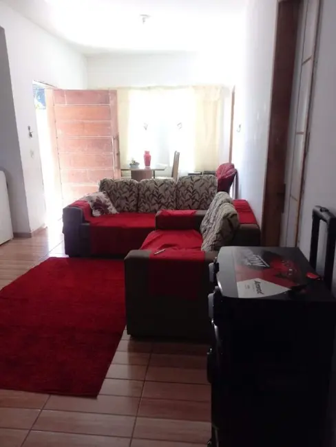 Casa de Condomínio com 2 quartos à venda, 75m2 em Cabo Frio - RJ - imagem 3 Foto 3 de Casa de Condomínio com 2 quartos à venda, 75m2 em Cabo Frio - RJ