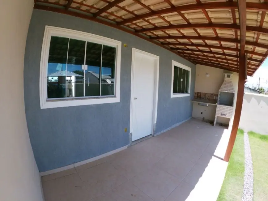Casa de Condomínio com 2 quartos à venda, 71m2 em Cabo Frio - RJ - imagem 1 Foto 1 de Casa de Condomínio com 2 quartos à venda, 71m2 em Cabo Frio - RJ
