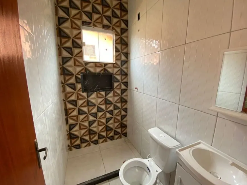 Casa de Condomínio com 2 quartos à venda, 52m2 em Cabo Frio - RJ - imagem 3 Foto 3 de Casa de Condomínio com 2 quartos à venda, 52m2 em Cabo Frio - RJ