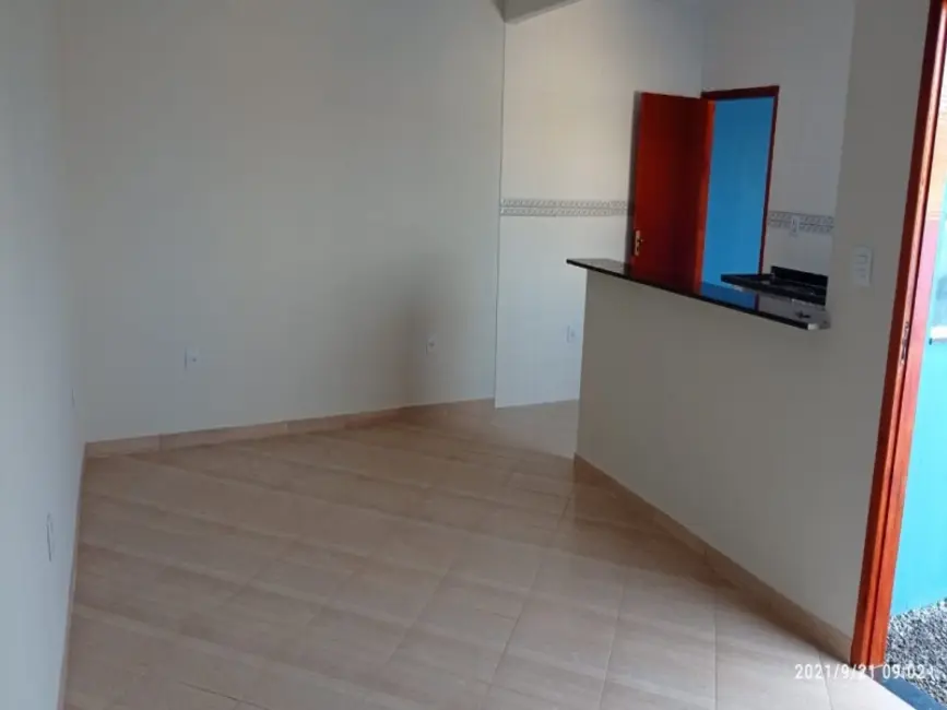 Casa com 1 quarto à venda, 38m2 em Cabo Frio - RJ - imagem 2 Foto 2 de Casa com 1 quarto à venda, 38m2 em Cabo Frio - RJ