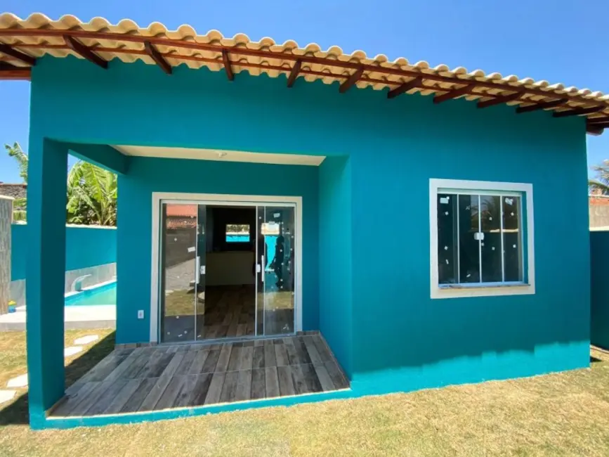 Foto 2 de Casa de Condomínio com 2 quartos à venda, 54m2 em Cabo Frio - RJ