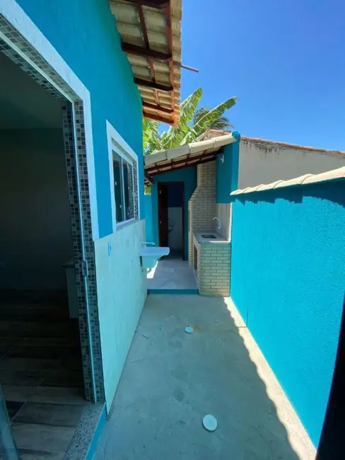 Foto 7 de Casa de Condomínio com 2 quartos à venda, 54m2 em Cabo Frio - RJ