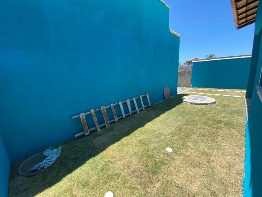 Foto 9 de Casa de Condomínio com 2 quartos à venda, 54m2 em Cabo Frio - RJ