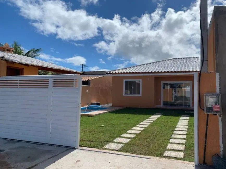 Foto 3 de Casa de Condomínio com 2 quartos à venda, 52m2 em Cabo Frio - RJ