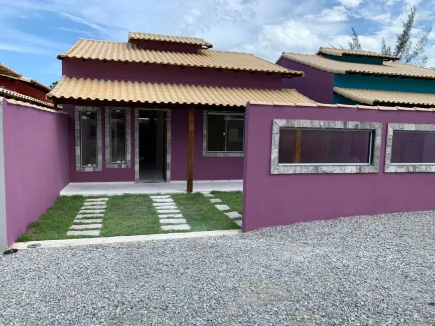 Foto 1 de Casa com 2 quartos à venda, 56m2 em Cabo Frio - RJ