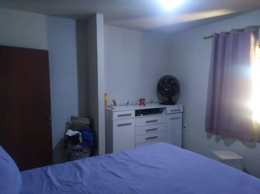 Foto 2 de Casa de Condomínio com 1 quarto à venda, 90m2 em Cabo Frio - RJ