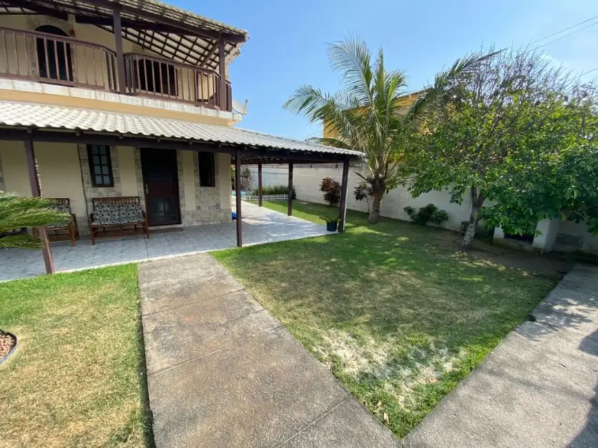 Foto 2 de Casa com 3 quartos à venda, 285m2 em Cabo Frio - RJ