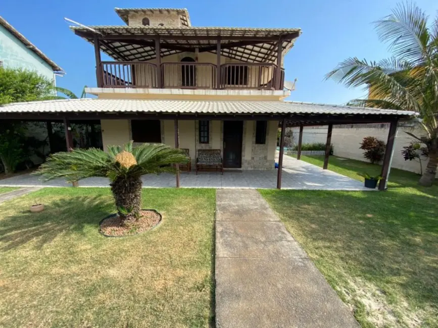 Foto 1 de Casa com 3 quartos à venda, 285m2 em Cabo Frio - RJ