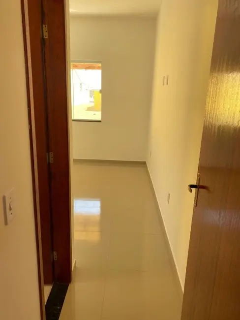 Foto 4 de Casa de Condomínio com 2 quartos à venda, 60m2 em Cabo Frio - RJ
