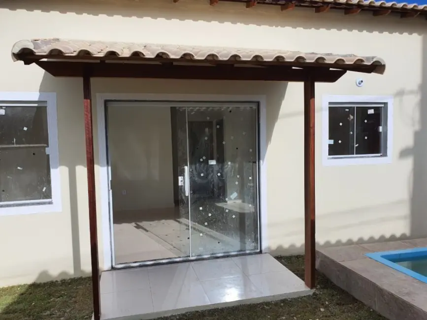 Foto 2 de Casa de Condomínio com 2 quartos à venda, 90m2 em Cabo Frio - RJ