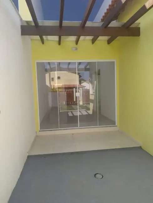 Foto 2 de Casa de Condomínio com 2 quartos à venda, 70m2 em Cabo Frio - RJ