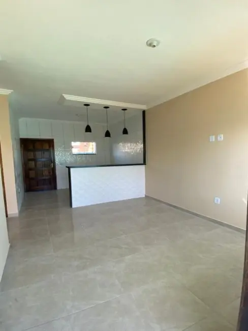 Foto 4 de Casa de Condomínio com 2 quartos à venda, 51m2 em Cabo Frio - RJ