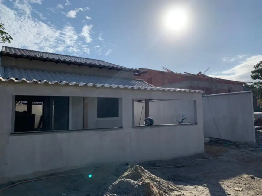 Foto 3 de Casa de Condomínio com 2 quartos à venda, 68m2 em Aquarius (Tamoios), Cabo Frio - RJ