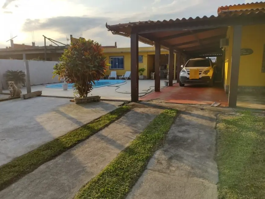 Foto 6 de Casa com 3 quartos à venda, 150m2 em Cabo Frio - RJ