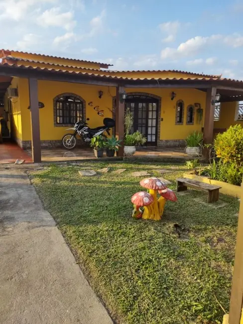 Foto 9 de Casa com 3 quartos à venda, 150m2 em Cabo Frio - RJ