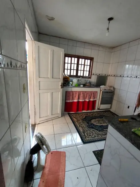 Foto 4 de Casa com 2 quartos à venda, 300m2 em Cabo Frio - RJ