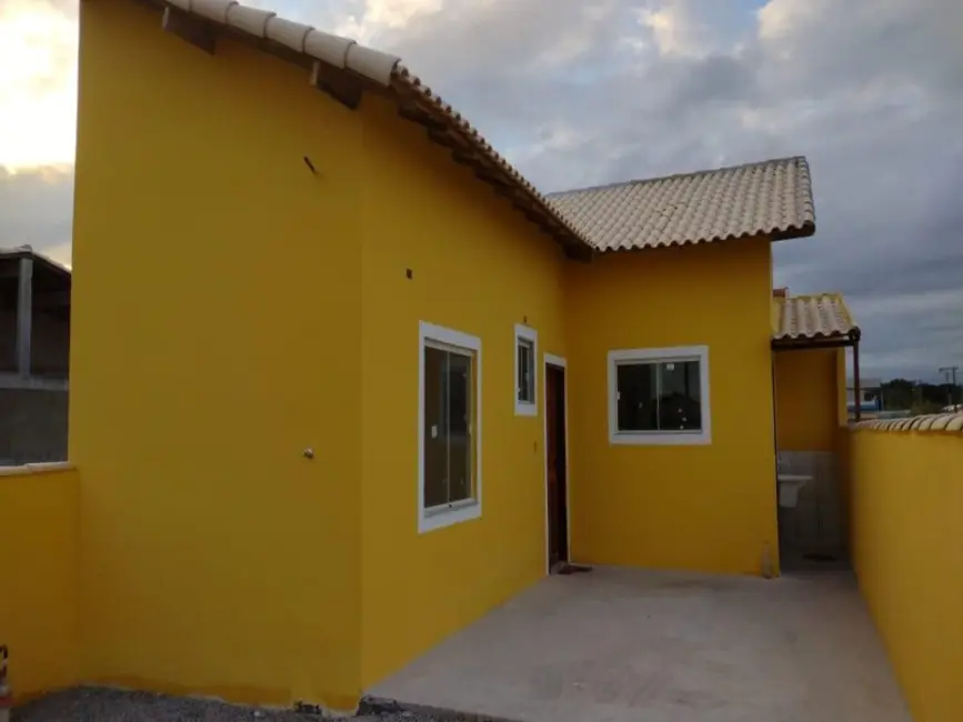 Foto 2 de Casa de Condomínio com 1 quarto à venda, 38m2 em Cabo Frio - RJ