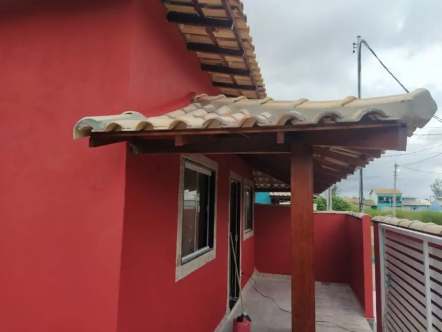 Casa de Condomínio com 2 quartos à venda, 70m2 em Cabo Frio - RJ - imagem 2 Foto 2 de Casa de Condomínio com 2 quartos à venda, 70m2 em Cabo Frio - RJ