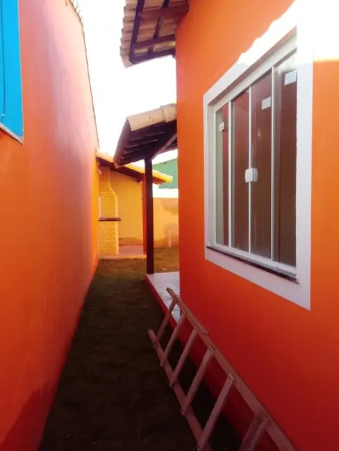 Foto 9 de Casa de Condomínio com 2 quartos à venda, 55m2 em Cabo Frio - RJ