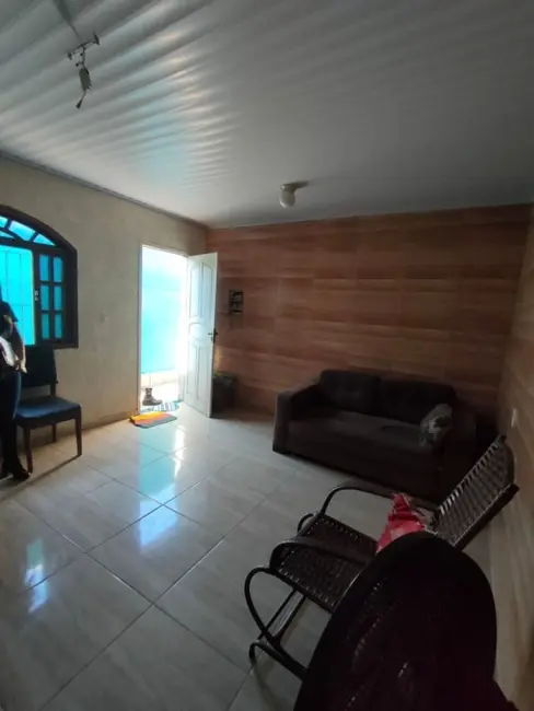 Foto 2 de Casa com 2 quartos à venda, 150m2 em Cabo Frio - RJ