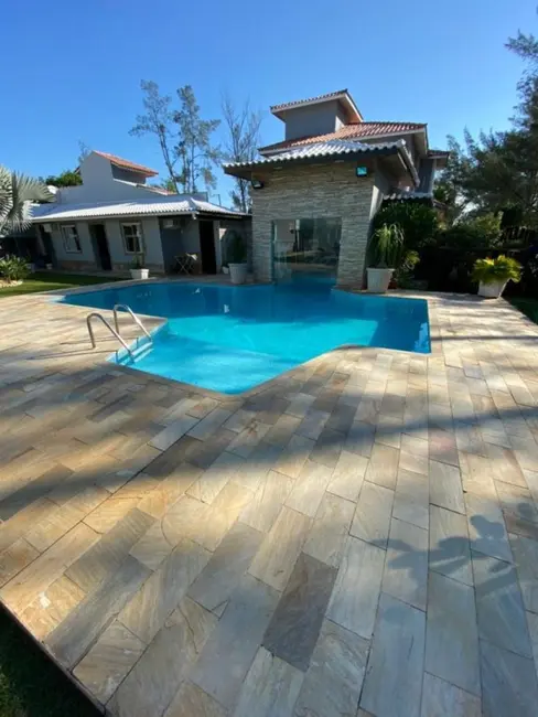 Foto 3 de Casa de Condomínio com 4 quartos à venda, 720m2 em Cabo Frio - RJ