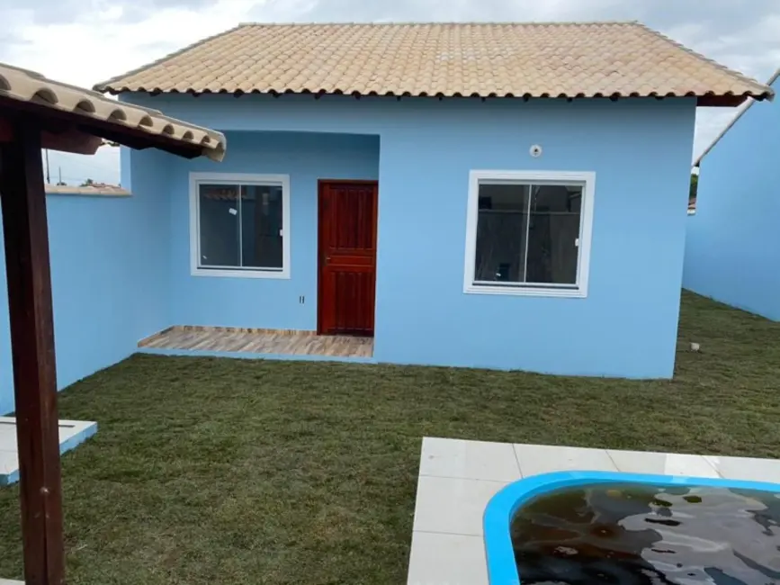 Foto 2 de Casa de Condomínio com 2 quartos à venda, 60m2 em Cabo Frio - RJ