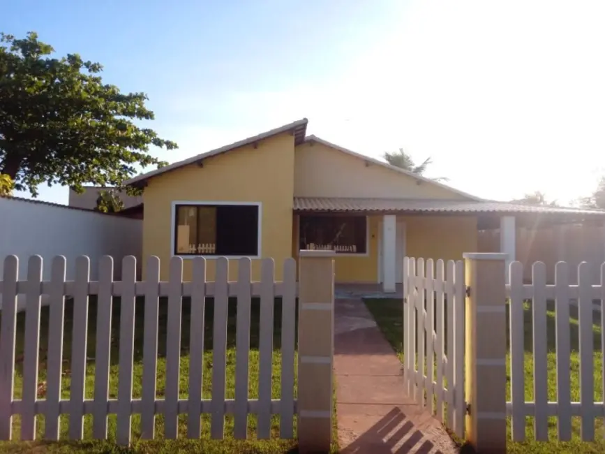 Foto 1 de Casa de Condomínio com 3 quartos à venda, 360m2 em Cabo Frio - RJ