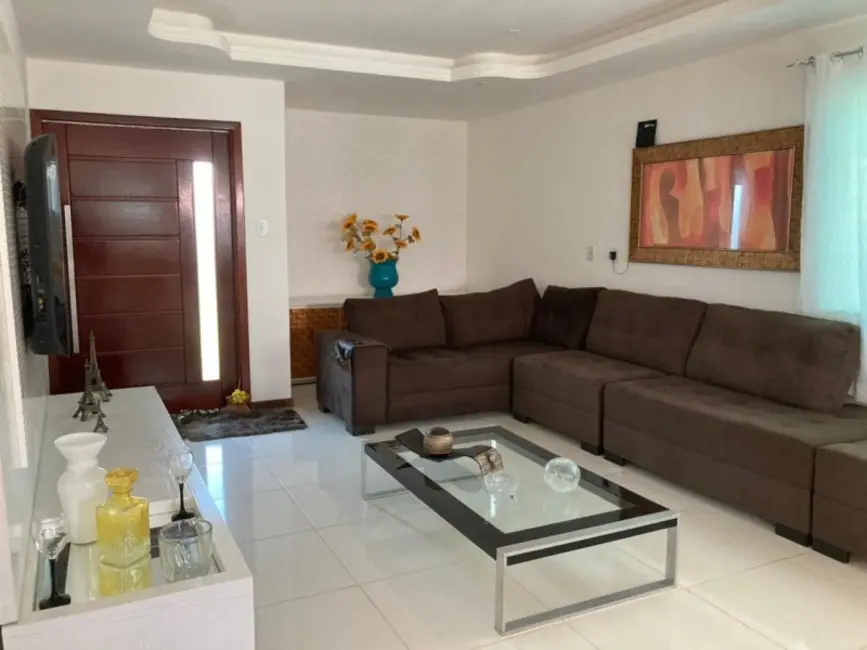 Foto 3 de Casa de Condomínio com 3 quartos à venda, 170m2 em Cabo Frio - RJ