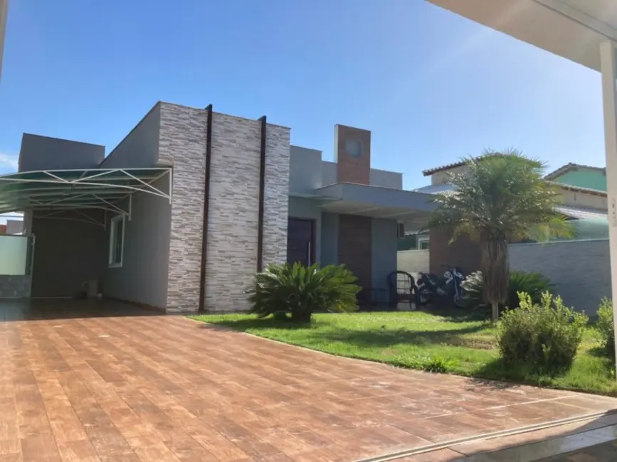 Foto 1 de Casa de Condomínio com 3 quartos à venda, 170m2 em Cabo Frio - RJ