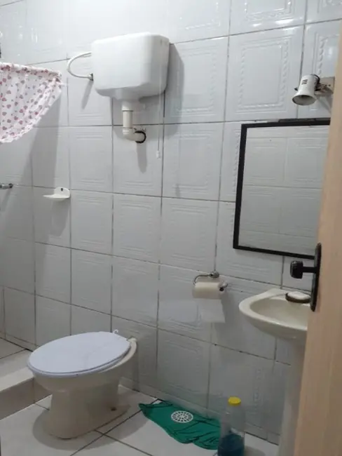 Casa com 1 quarto à venda, 50m2 em Cabo Frio - RJ - imagem 3 Foto 3 de Casa com 1 quarto à venda, 50m2 em Cabo Frio - RJ