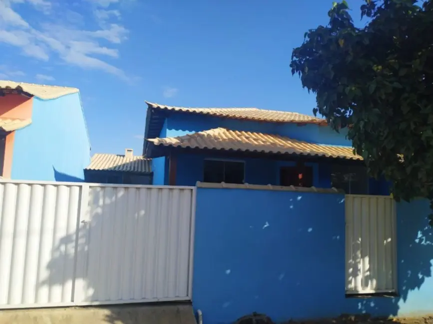 Foto 2 de Casa de Condomínio com 2 quartos à venda, 66m2 em Cabo Frio - RJ