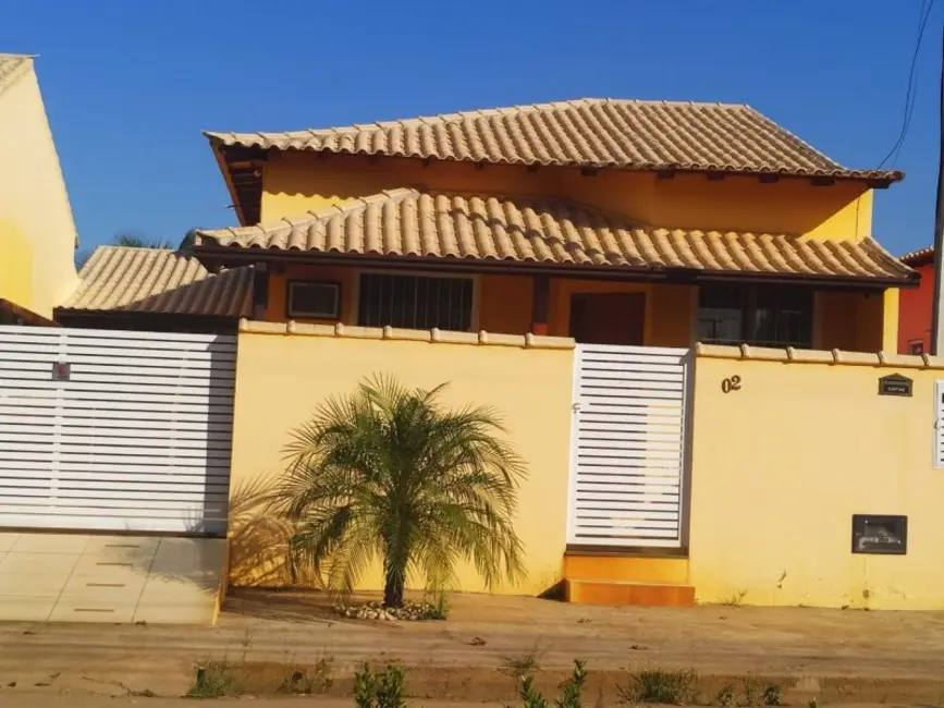 Foto 1 de Casa de Condomínio com 2 quartos à venda, 66m2 em Cabo Frio - RJ