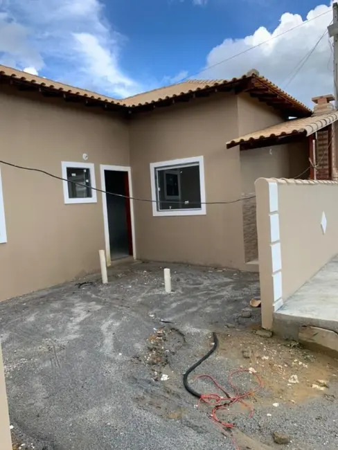Foto 3 de Casa com 1 quarto à venda, 36m2 em Cabo Frio - RJ