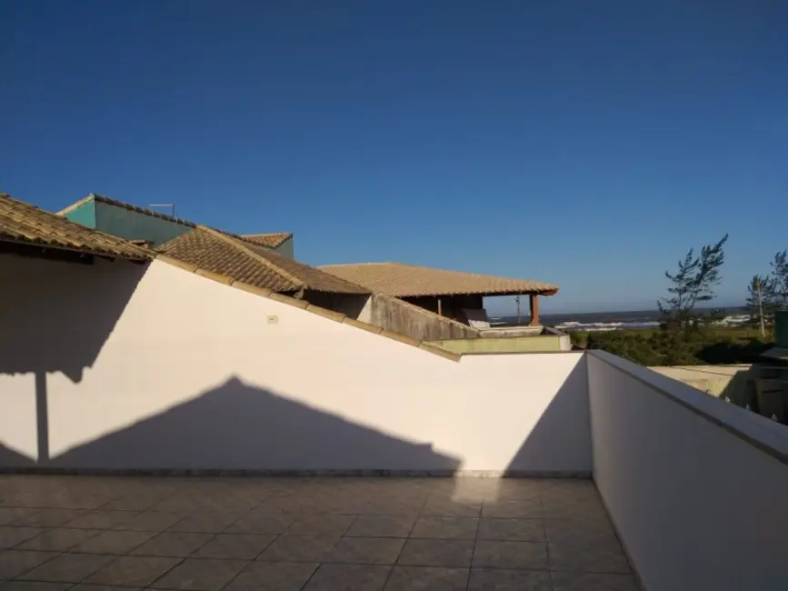 Foto 4 de Casa de Condomínio com 2 quartos à venda, 70m2 em Cabo Frio - RJ