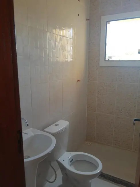 Foto 6 de Casa com 1 quarto à venda, 36m2 em Cabo Frio - RJ