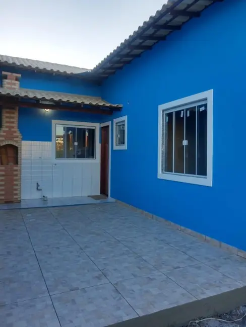 Foto 1 de Casa com 1 quarto à venda, 36m2 em Cabo Frio - RJ