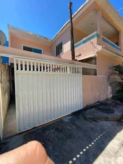 Foto 1 de Casa com 4 quartos à venda, 70m2 em Cabo Frio - RJ