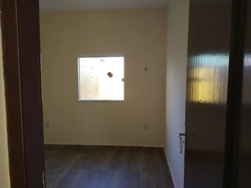 Casa de Condomínio com 3 quartos à venda, 60m2 em Cabo Frio - RJ - imagem 4 Foto 4 de Casa de Condomínio com 3 quartos à venda, 60m2 em Cabo Frio - RJ