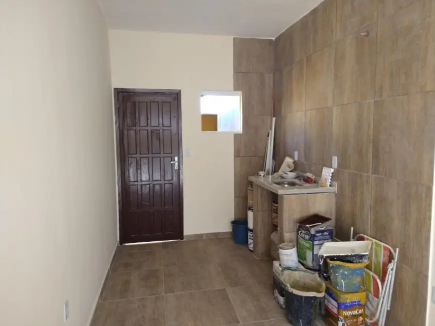 Casa de Condomínio com 3 quartos à venda, 60m2 em Cabo Frio - RJ - imagem 2 Foto 2 de Casa de Condomínio com 3 quartos à venda, 60m2 em Cabo Frio - RJ