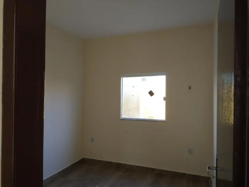 Casa de Condomínio com 3 quartos à venda, 60m2 em Cabo Frio - RJ - imagem 3 Foto 3 de Casa de Condomínio com 3 quartos à venda, 60m2 em Cabo Frio - RJ