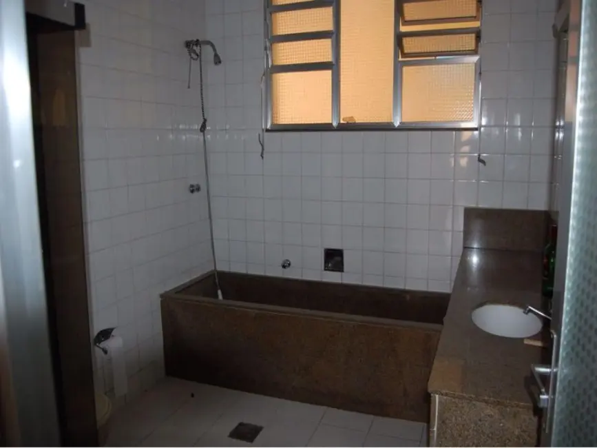 Casa com 2 quartos à venda, 450m2 em Chácaras Rio-Petrópolis, Duque De Caxias - RJ - imagem 4 Foto 4 de Casa com 2 quartos à venda, 450m2 em Chácaras Rio-Petrópolis, Duque De Caxias - RJ