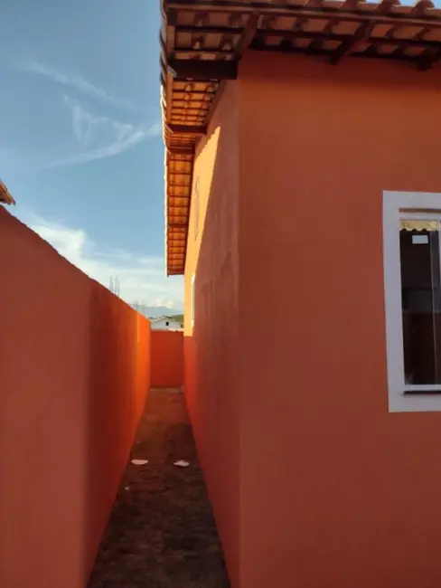 Casa de Condomínio com 2 quartos à venda, 52m2 em Unamar (Tamoios), Cabo Frio - RJ - imagem 5 Foto 5 de Casa de Condomínio com 2 quartos à venda, 52m2 em Unamar (Tamoios), Cabo Frio - RJ