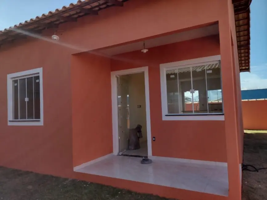 Foto 1 de Casa de Condomínio com 2 quartos à venda, 52m2 em Unamar (Tamoios), Cabo Frio - RJ