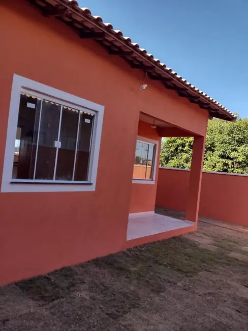 Foto 2 de Casa de Condomínio com 2 quartos à venda, 52m2 em Unamar (Tamoios), Cabo Frio - RJ